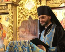 24 ноября 40-й день, как родился в Вечность настоятель Андреевского собора, иеромонах Онуфрий (Ларин)