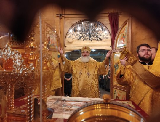 Епископ Мстислав, совершил Божественную Литургию в  Андреевском соборе г. Волхова